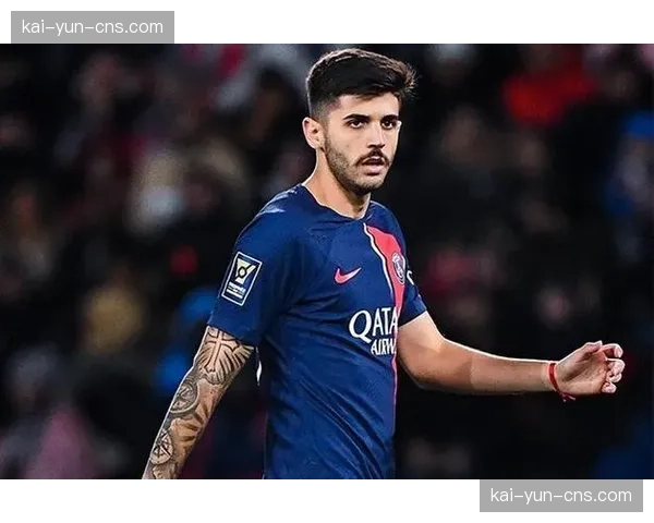 欧洲多队争抢洛里昂后卫夸西，转会费标价1000万欧元引市场关注